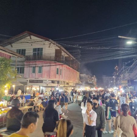 Khampiane Hotel Ban Nongdouang Экстерьер фото