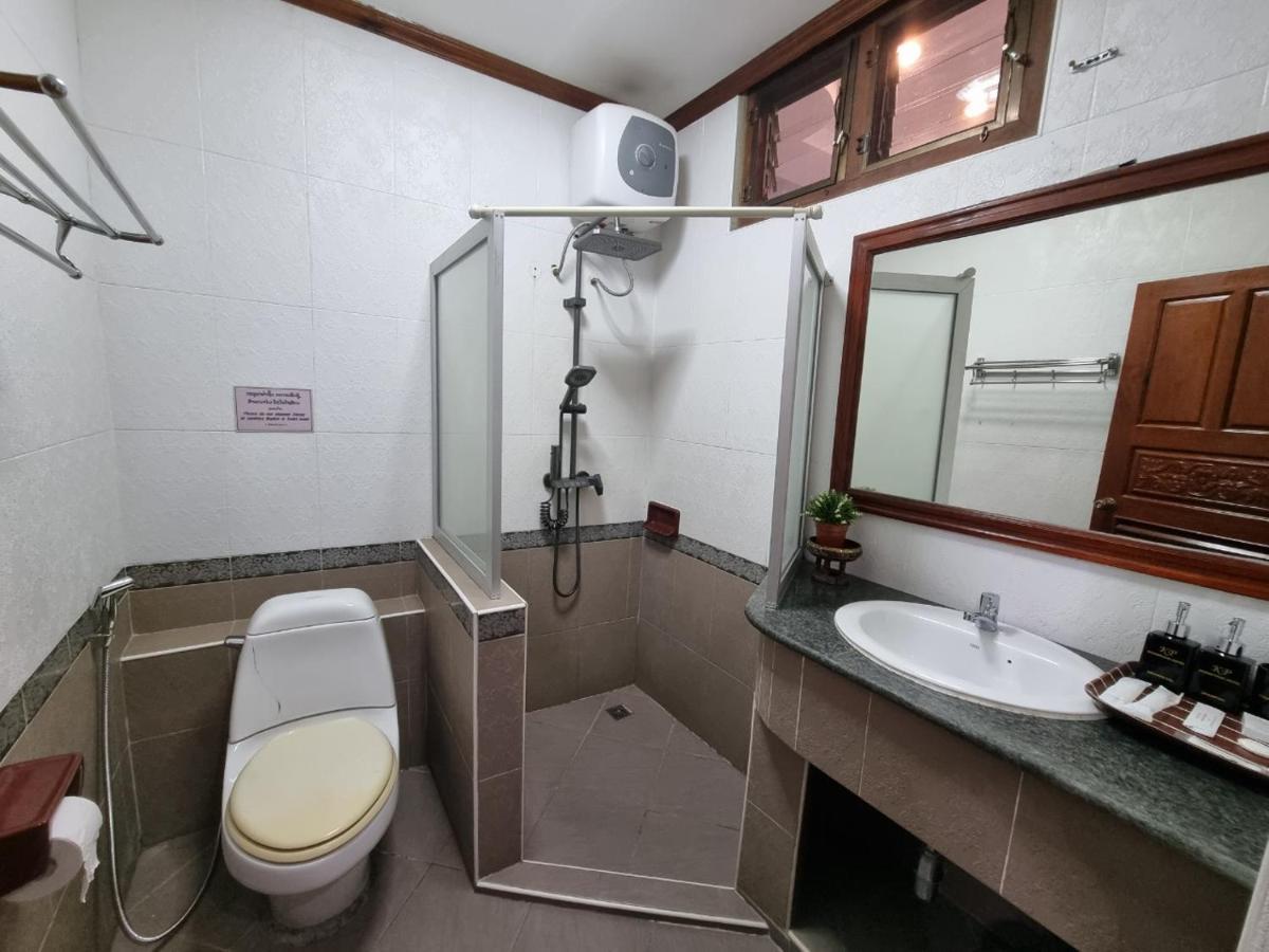 Khampiane Hotel Ban Nongdouang Экстерьер фото
